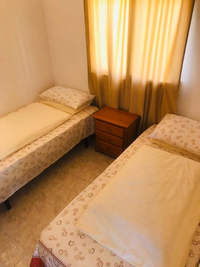 Pensjonat The House Les Deveses Zewnętrze zdjęcie